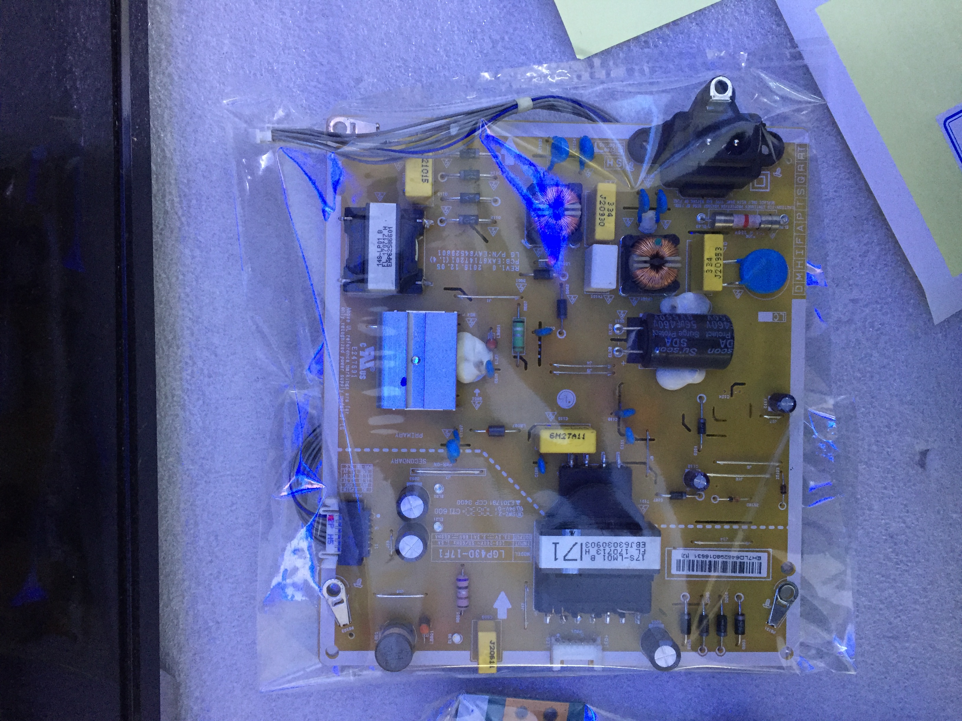 فروش اینترنتی برد تغذیه تلویزیون ال جی  مدل LG 43LJ610V