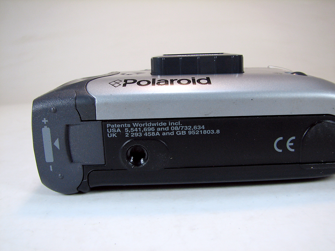 دوربین کلکسیونی و خاص Polaroid 3200